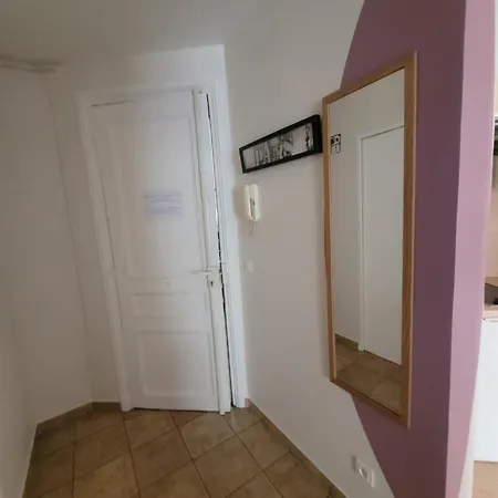 A Deux Pas De Montmartre Appartement Parijs