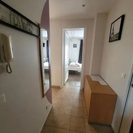 A Deux Pas De Montmartre Appartement Parijs