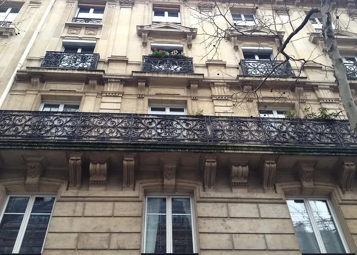 A Deux Pas De Montmartre Apartment Paris