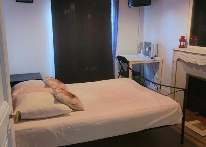Apartment A Deux Pas De Montmartre Paris