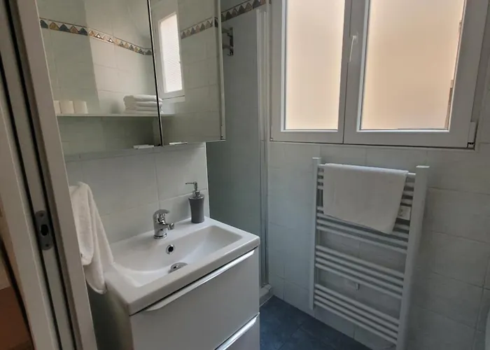 A Deux Pas De Montmartre Apartment Paris