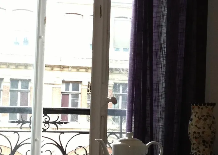 Apartment A Deux Pas De Montmartre *