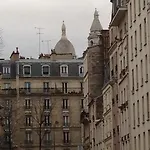 A Deux Pas De Montmartre Παρίσι