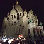 A Deux Pas De Montmartre Διαμέρισμα *